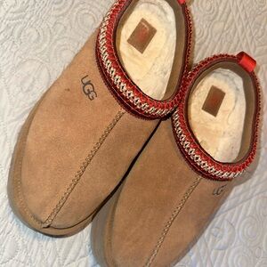 UGG Women Brown Loafers with Red Accents